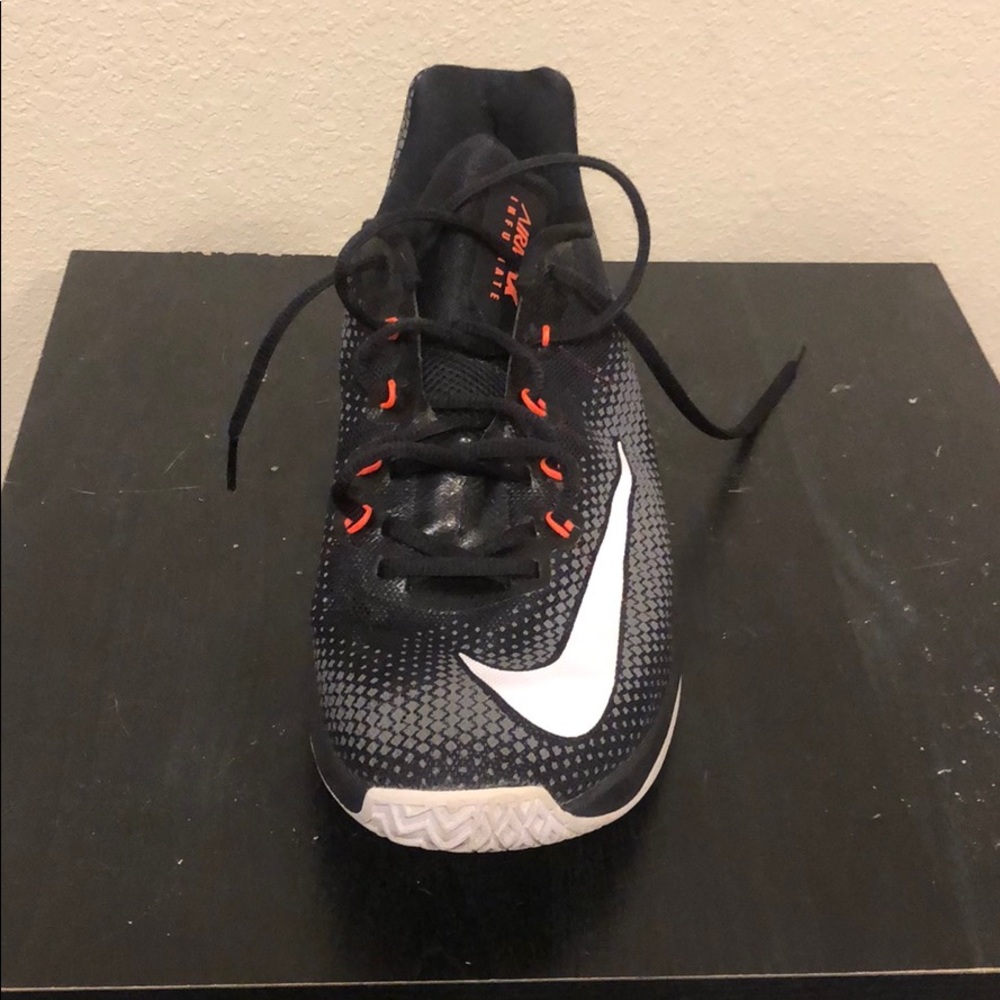 Nike Air Max Infuriate - Picture 8 of 8